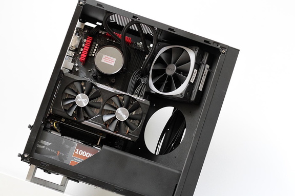 NZXT-by-SS-73.jpg